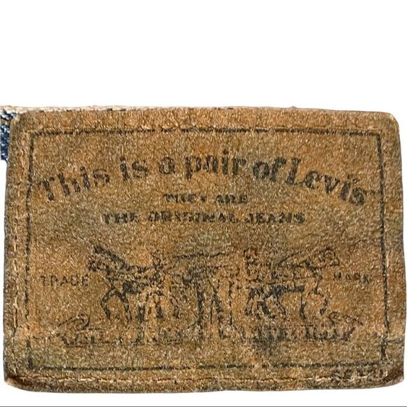 Vintage Levi’s 900 series brown tab relaxed fit high rise tapered leg jeans - Picture 3 of 8